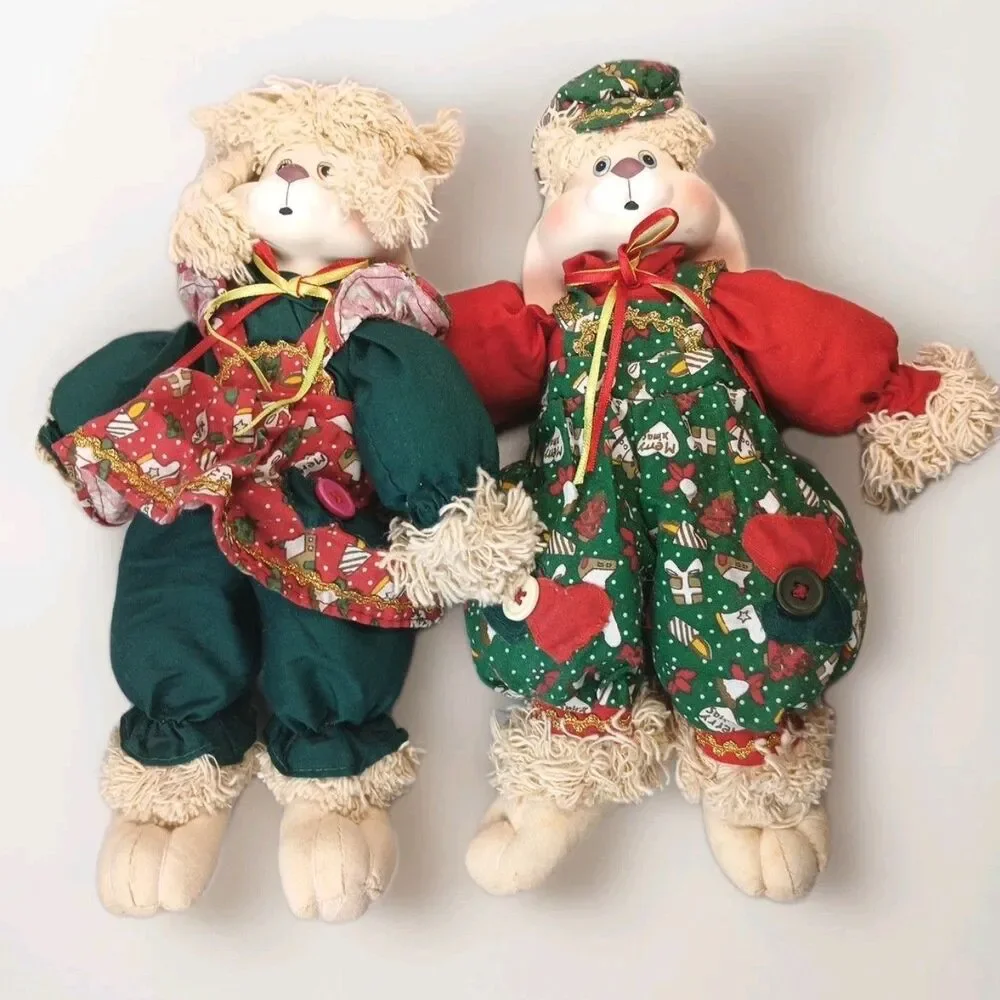 House Of Lloyd Christmas Around the World Hip and Hop Porcelain Bunny Set W/Box